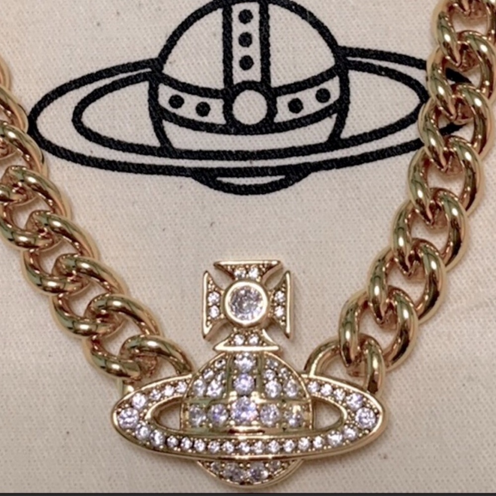 Vivienne Westwood Gold Chunky Chain Orb Pendant Necklace